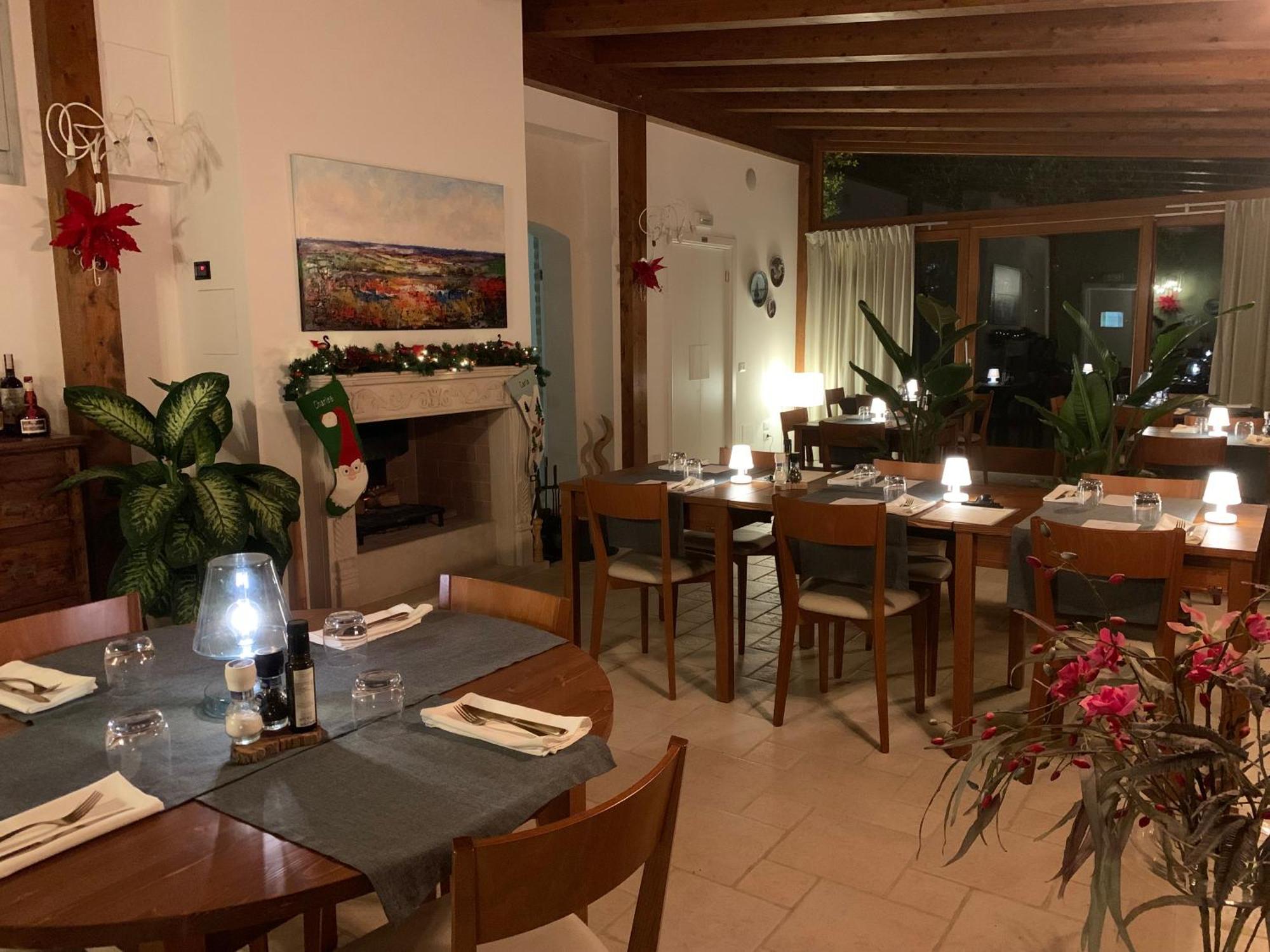 Gastronomic B&B Carlocarla Monte San Pietrangeli Bagian luar foto