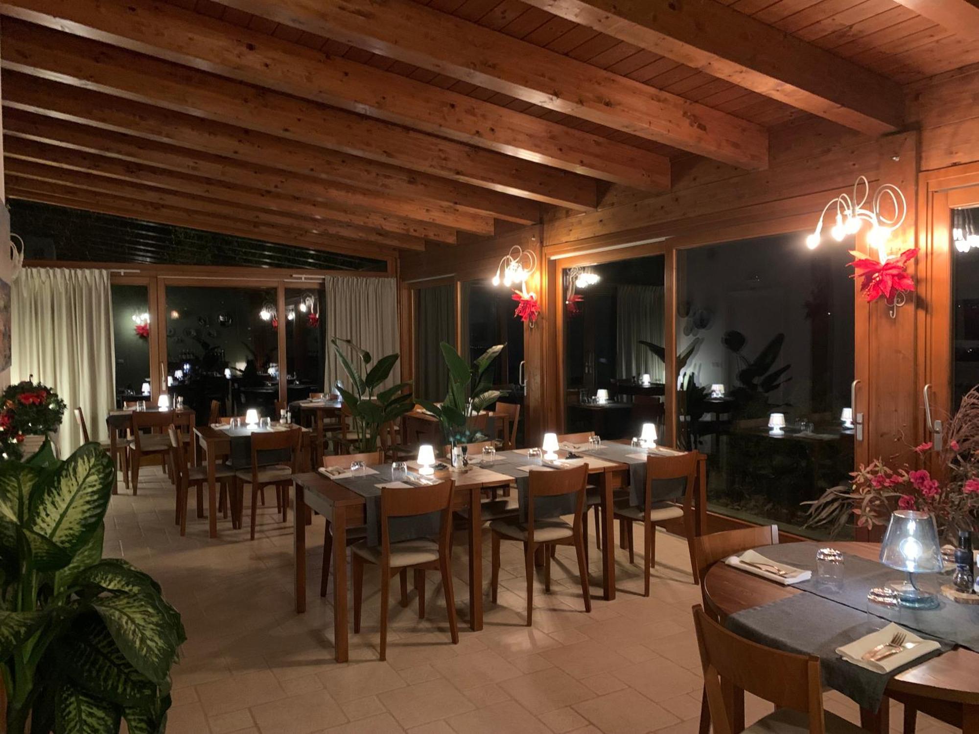 Gastronomic B&B Carlocarla Monte San Pietrangeli Bagian luar foto