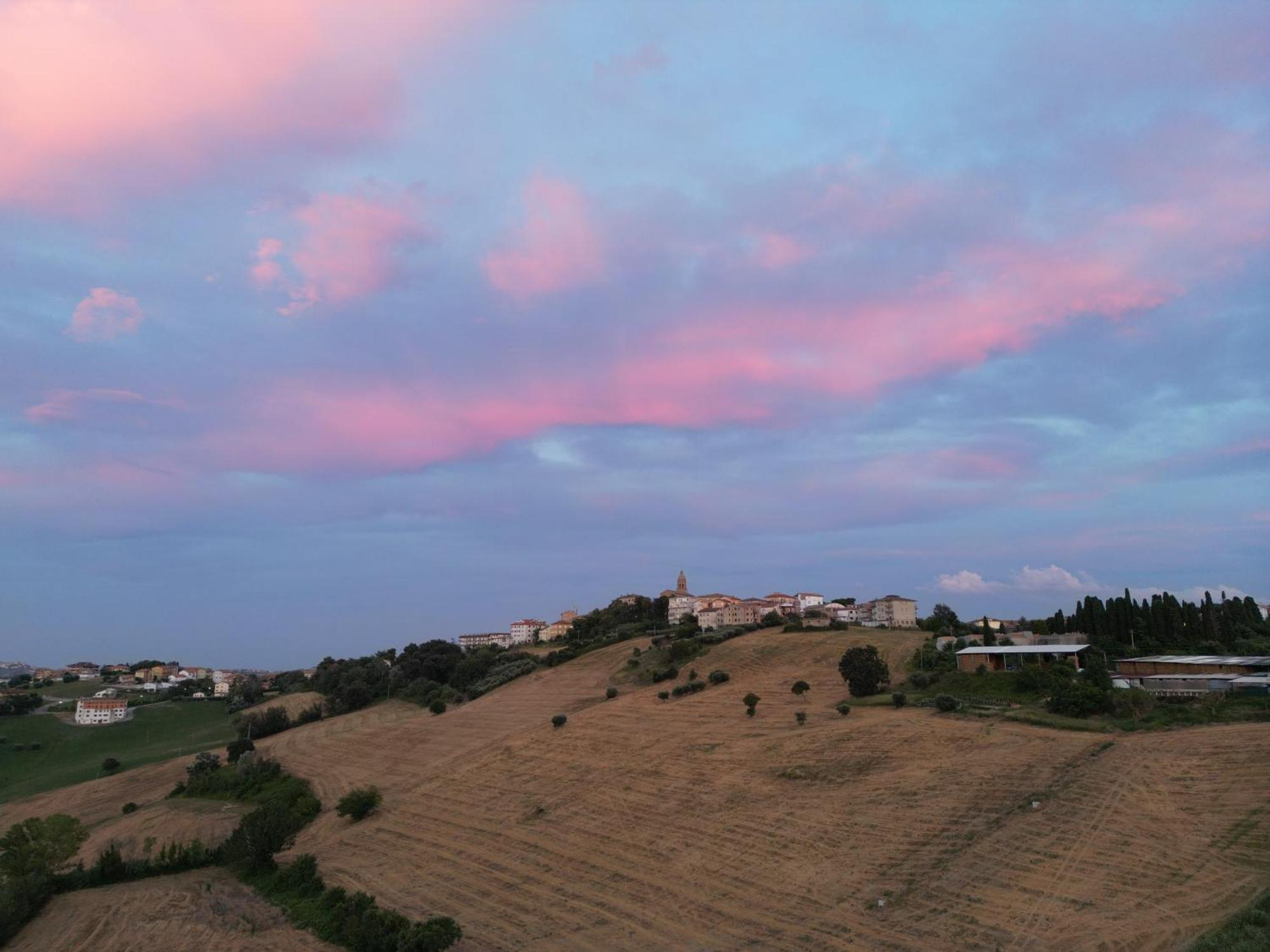 Gastronomic B&B Carlocarla Monte San Pietrangeli Bagian luar foto