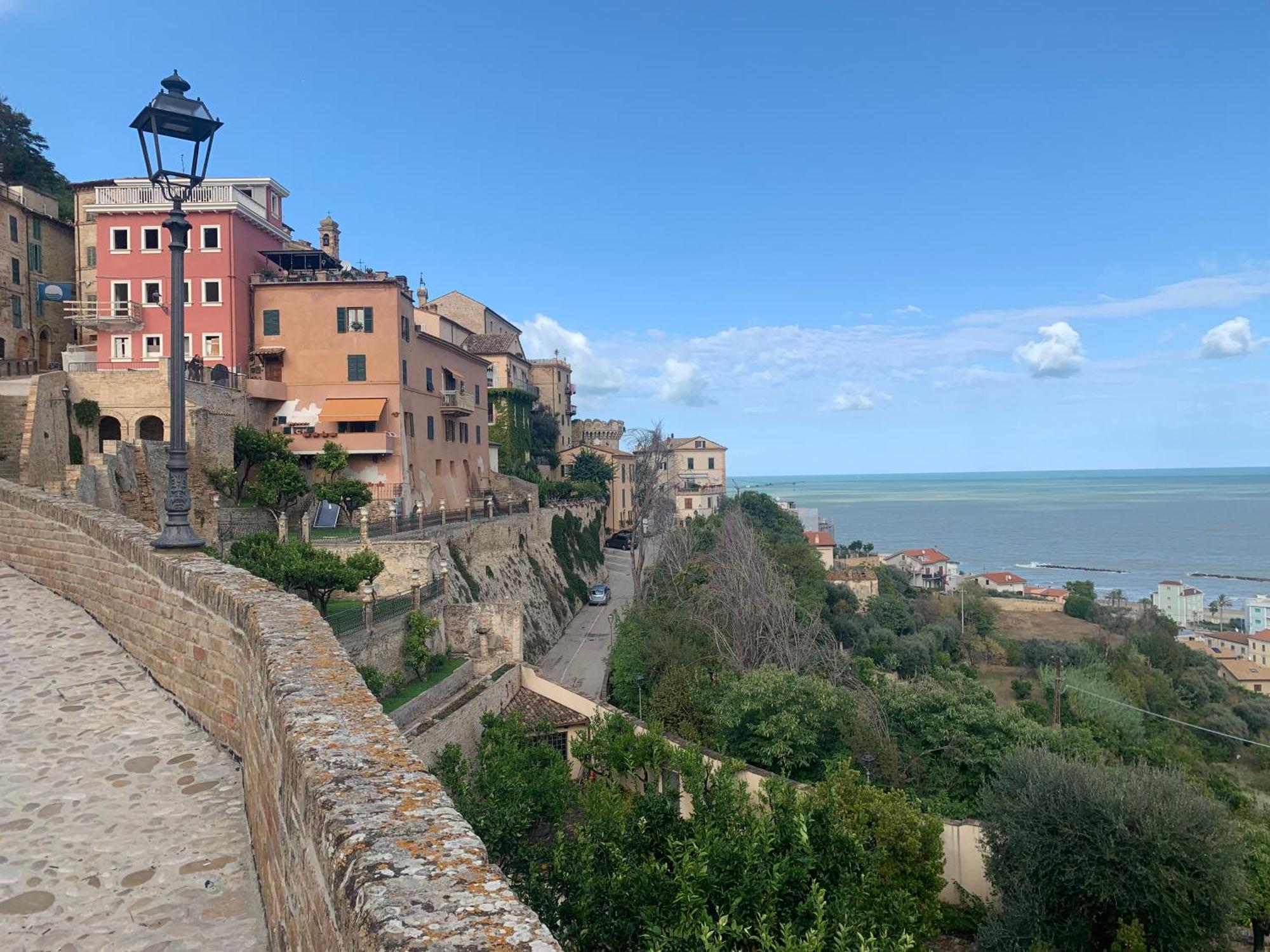 Gastronomic B&B Carlocarla Monte San Pietrangeli Bagian luar foto