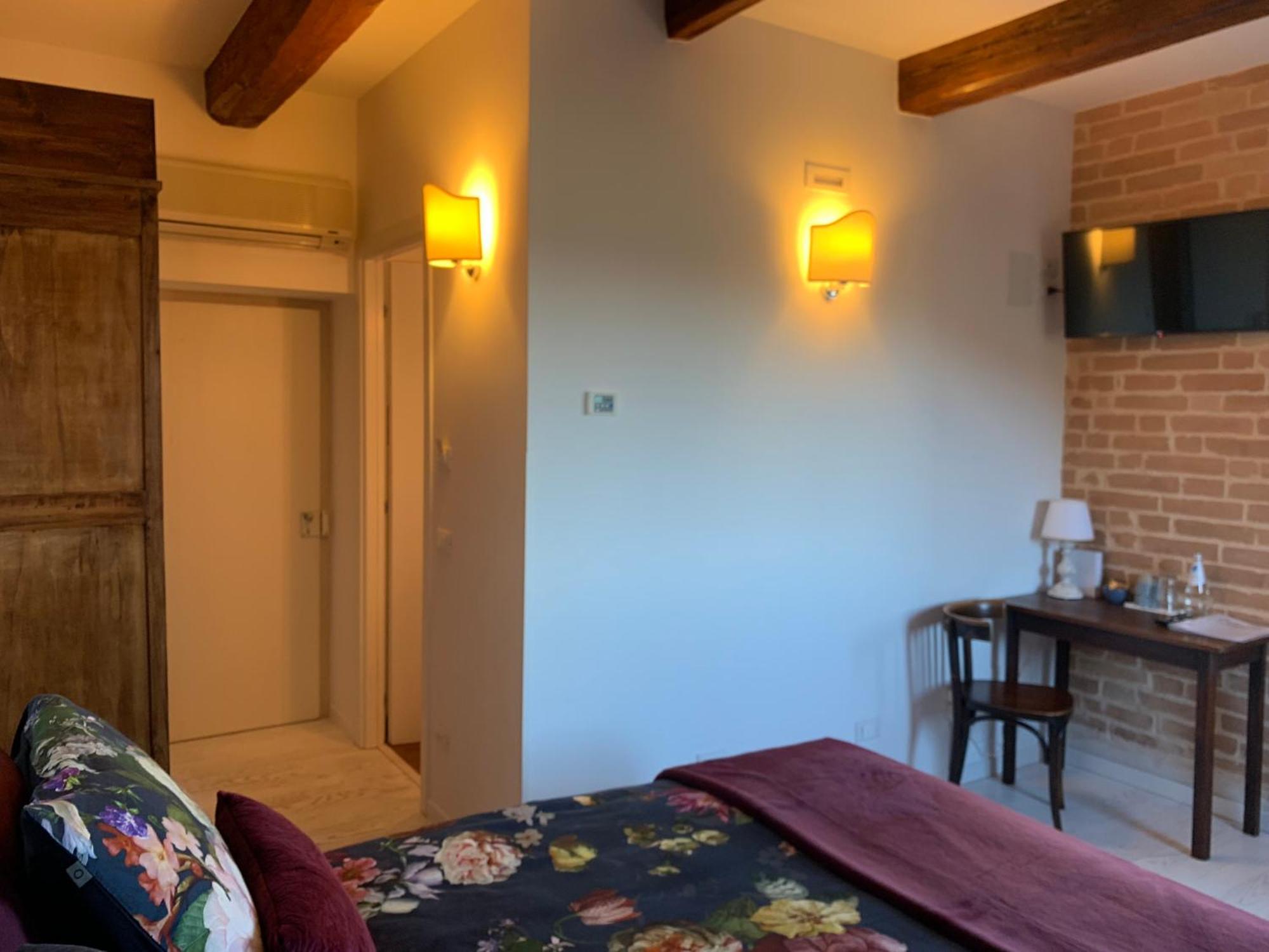 Gastronomic B&B Carlocarla Monte San Pietrangeli Bagian luar foto