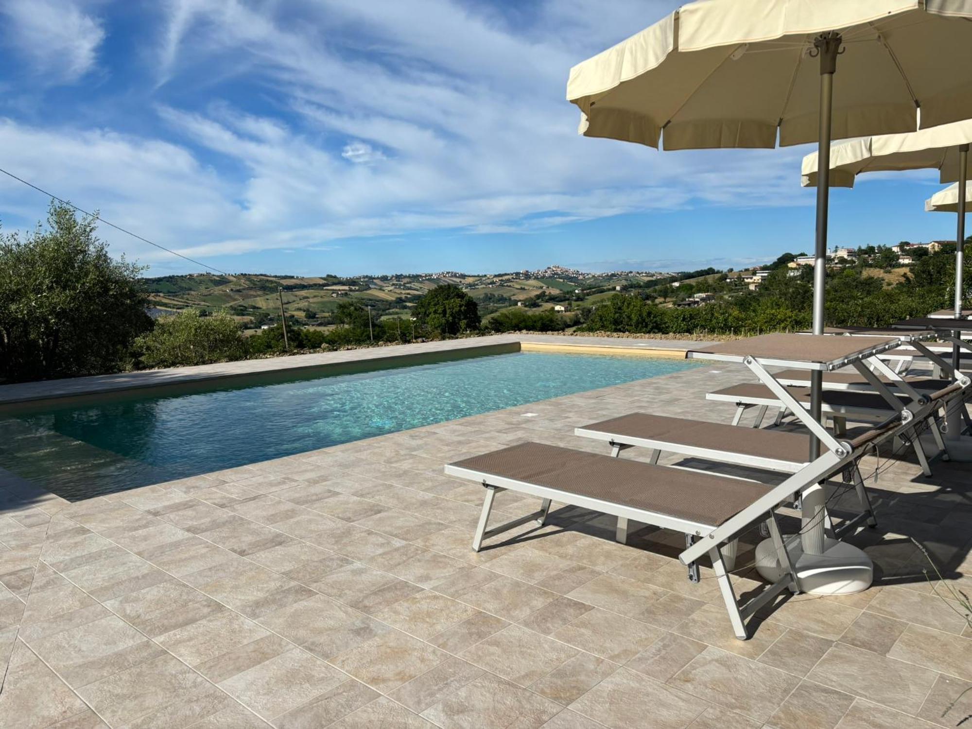 Gastronomic B&B Carlocarla Monte San Pietrangeli Bagian luar foto